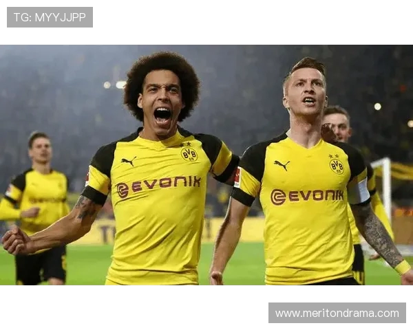 PES2013游戏中中超联赛与德甲联赛对比